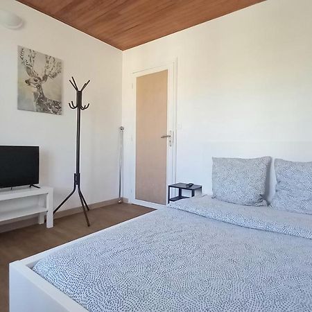 Super Appartement Au Centre Ville De Rosny Sous Bois Екстер'єр фото