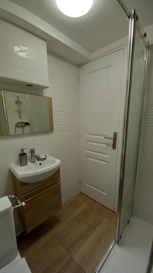 Super Appartement Au Centre Ville De Rosny Sous Bois Екстер'єр фото