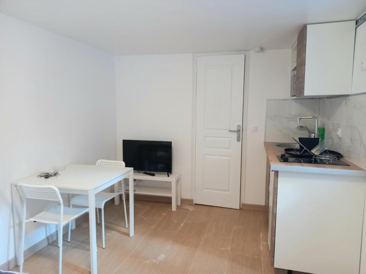 Super Appartement Au Centre Ville De Rosny Sous Bois Екстер'єр фото